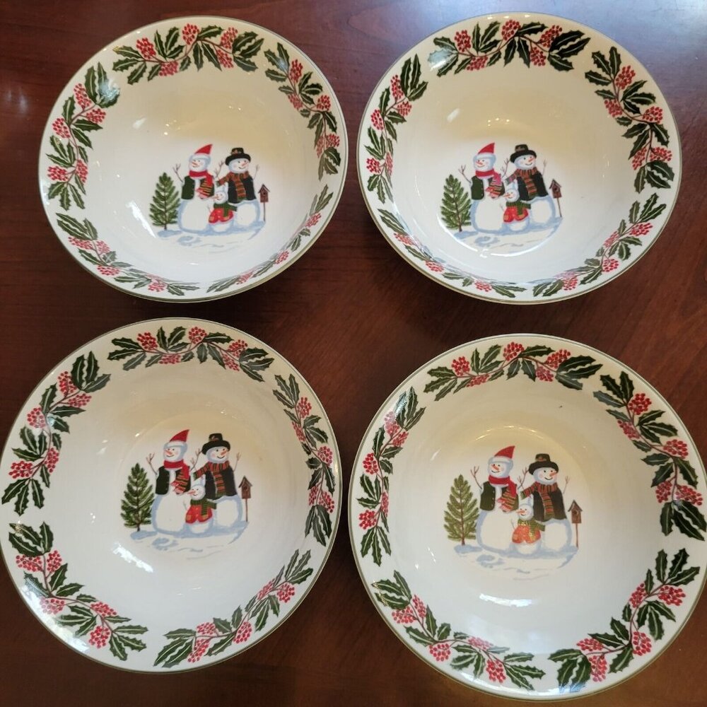 Set of 4 GEI Christmas Snowman Family Cereal Soup Stoneware Bowls Holly Leaf